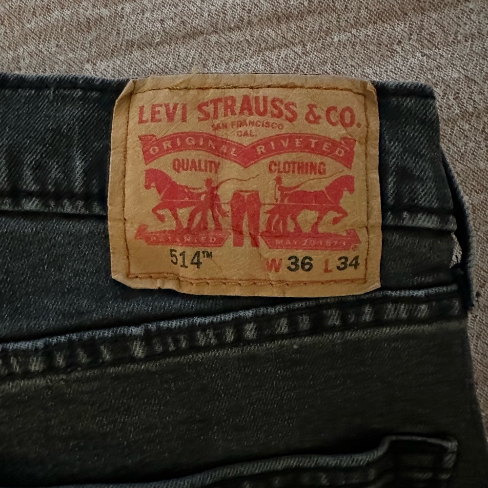 Levi’s 514 - Black Jeans